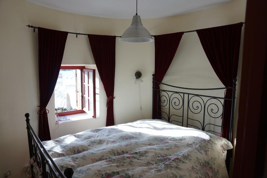 Chateau De Camurac Room photo